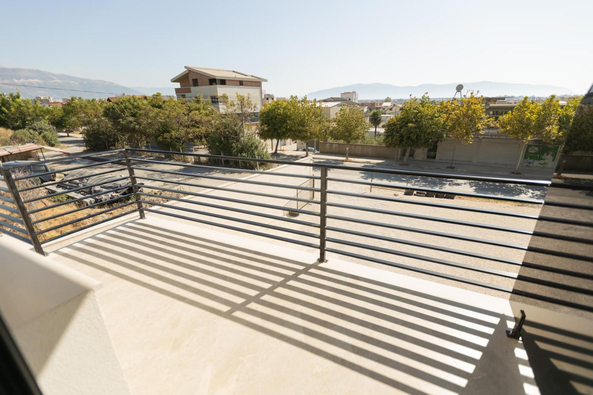 Zani'S Villa Vlore Exterior photo